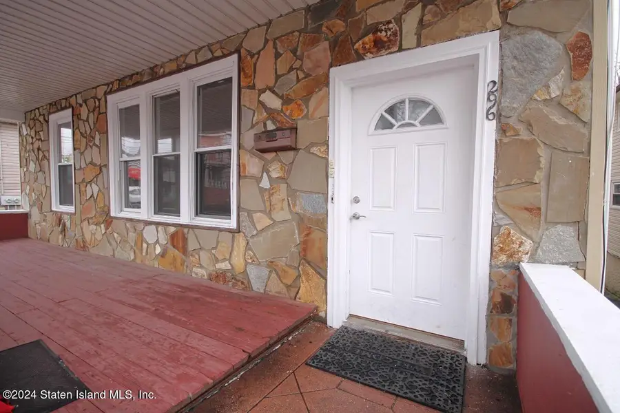 296 Bradley Avenue, Staten Island, NY 10314 - #2