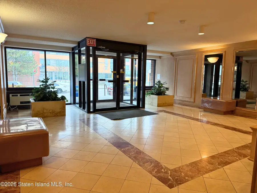 95 Essex Drive #3h, Staten Island, NY 10314 - #2