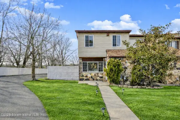 25 Fuller Court #A, Staten Island, NY 10306