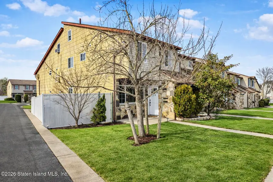 25 Fuller Court #A, Staten Island, NY 10306 - #3