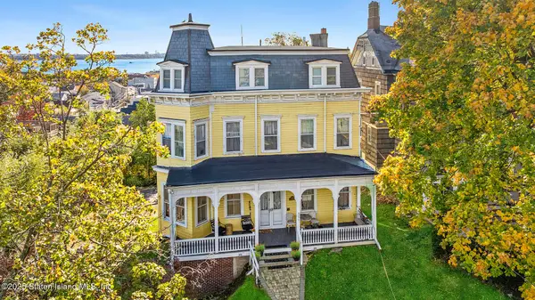 351 St Pauls Avenue, Staten Island, NY 10304