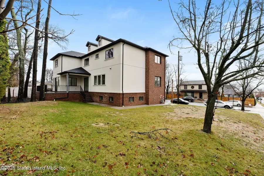 69 Elmbank Street, Staten Island, NY 10312 - #3
