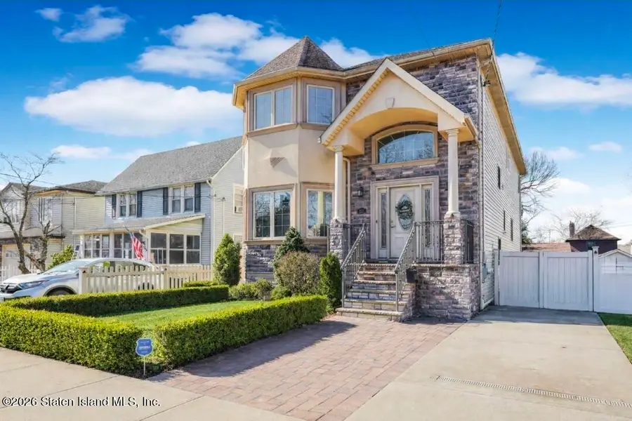 252 Barnard Avenue, Staten Island, NY 10307 - #2