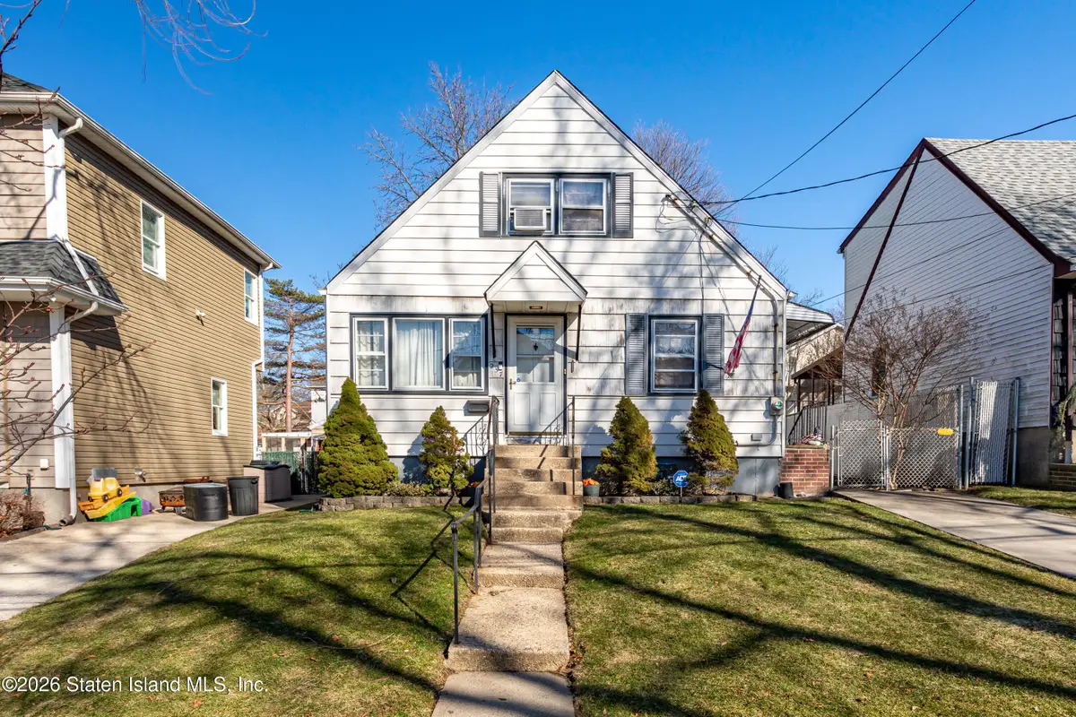 257 Mountainview Avenue, Staten Island, NY 10314 - #1