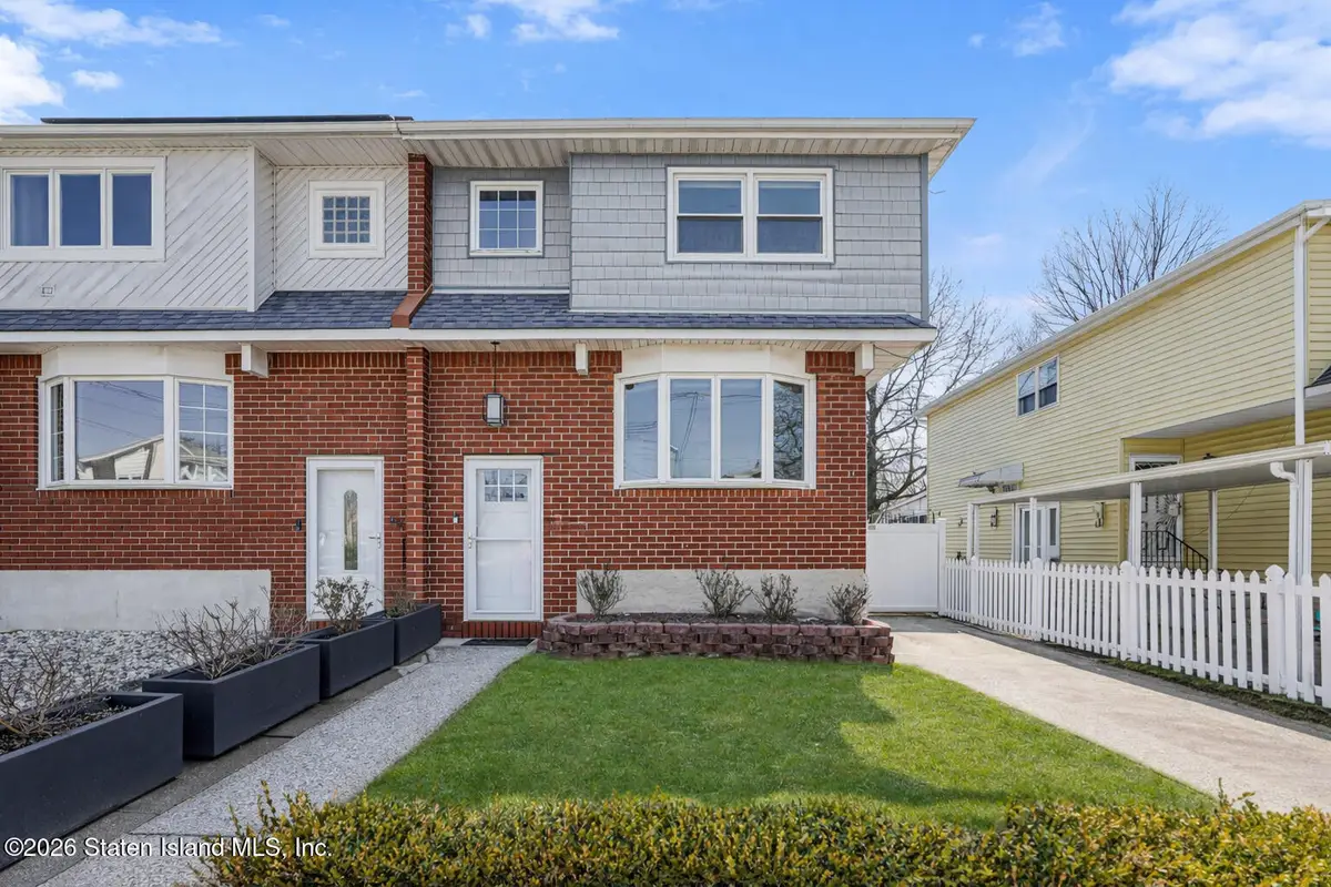 1926 N Railroad Avenue, Staten Island, NY 10306 - #1