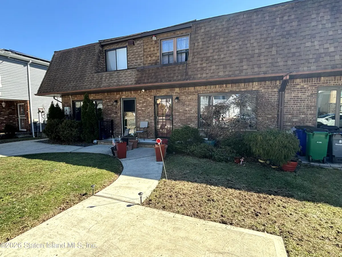 810 Sinclair Avenue, Staten Island, NY 10309 - #1