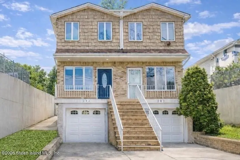 204 Lindenwood Road, Staten Island, NY 10308 - #2