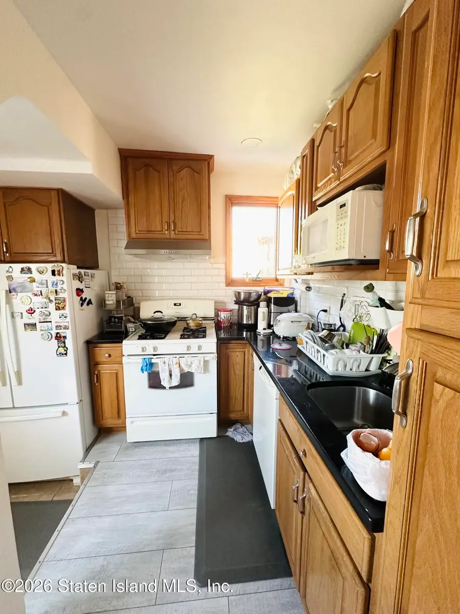 238 Lily Pond Avenue, Staten Island, NY 10305 - #2