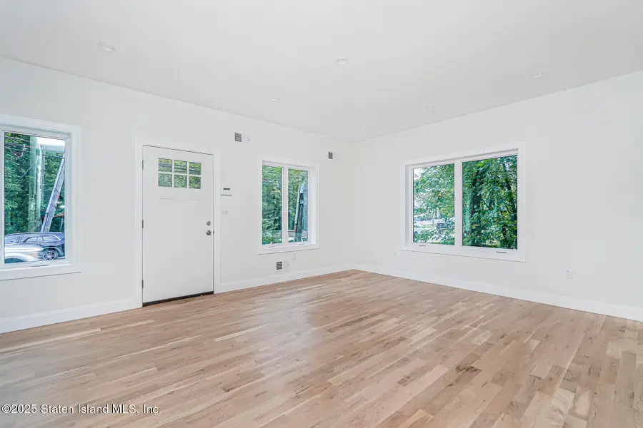 674 Arden Avenue, Staten Island, NY 10312 - #3