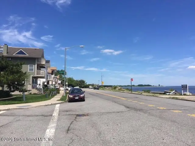 25 Strawberry Lane, Staten Island, NY 10312 - #3