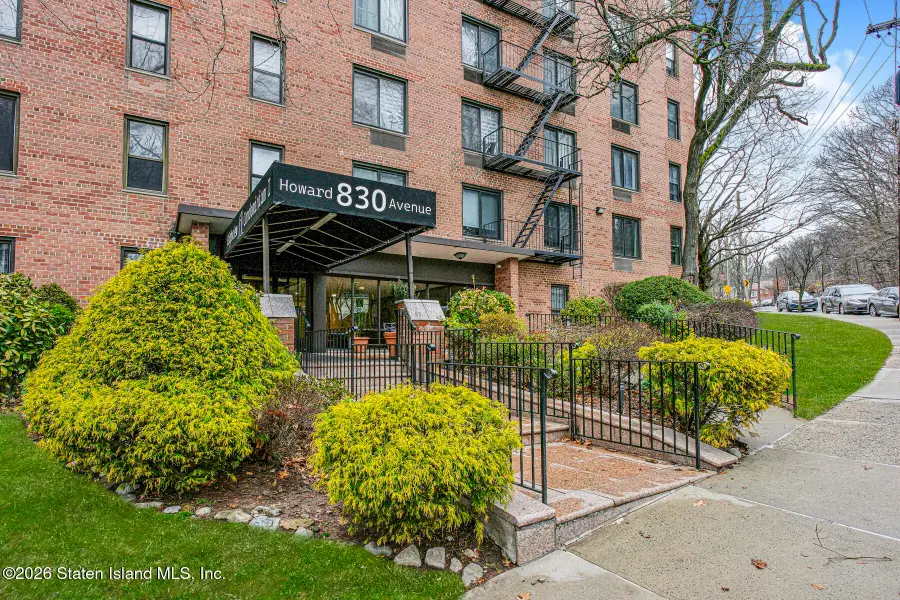 830 Howard Avenue #6a, Staten Island, NY 10301 - #2