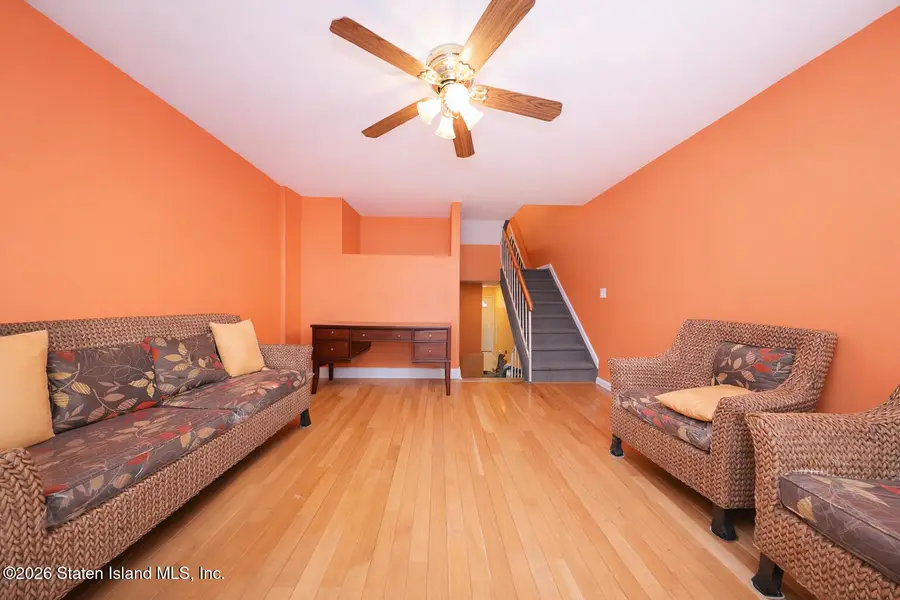 33 Savo Lane, Staten Island, NY 10305 - #3