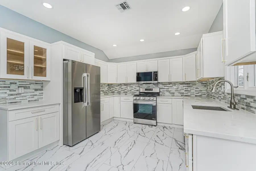 4 Wood Lane, Staten Island, NY 10307 - #2