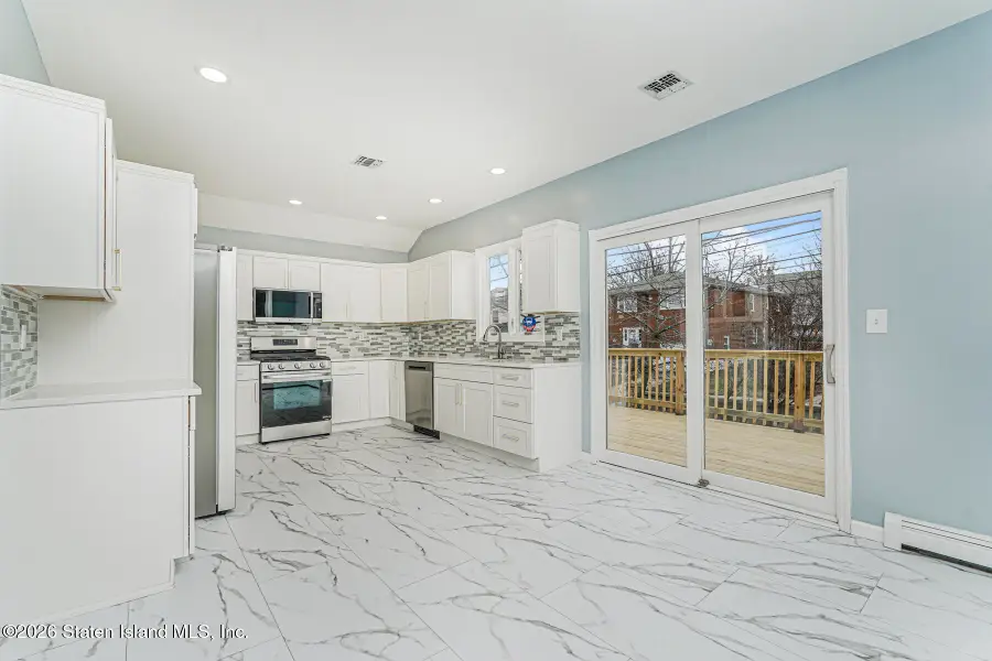 4 Wood Lane, Staten Island, NY 10307 - #3