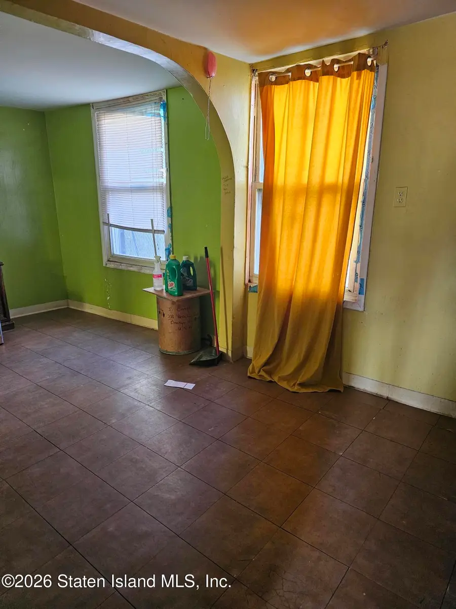 721-723 Henderson Avenue, Staten Island, NY 10310 - #3