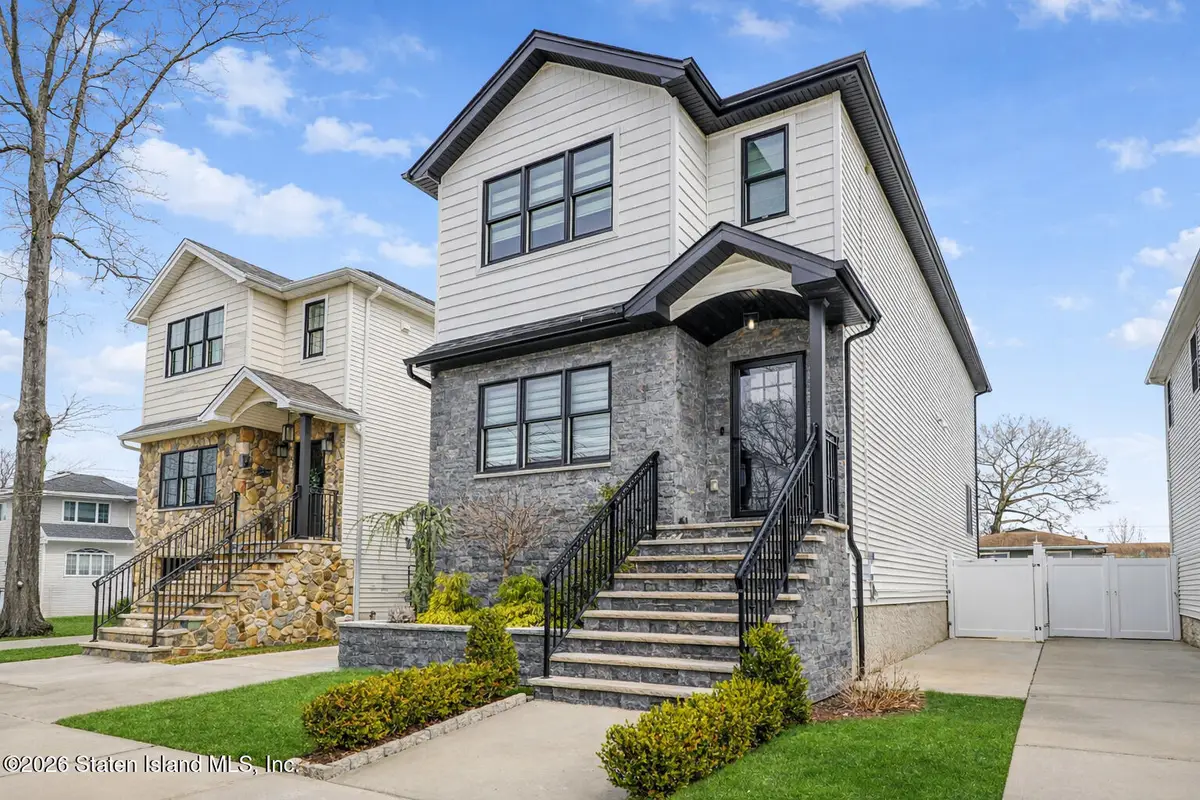 243 Robinson Avenue, Staten Island, NY 10308 - #1