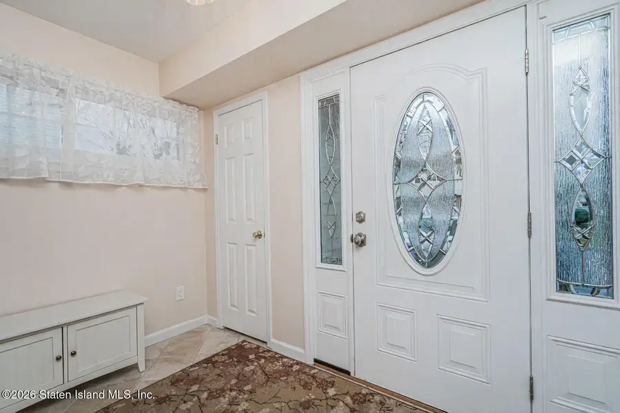17 Red Cedar Lane, Staten Island, NY 10309 - #3