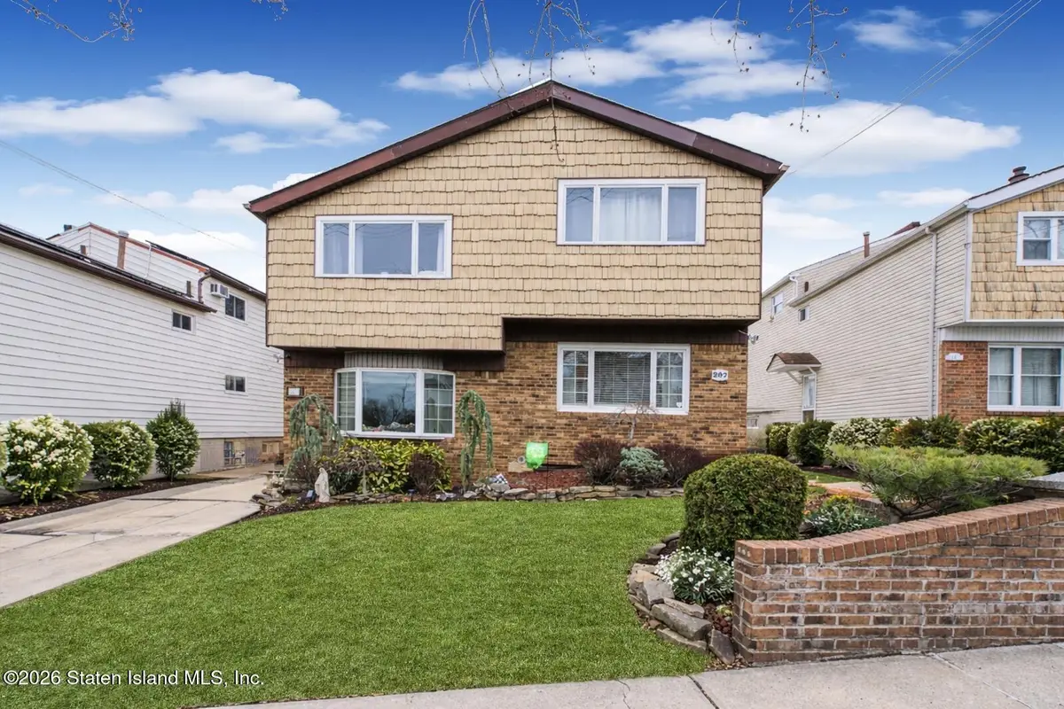 287 Abingdon Avenue, Staten Island, NY 10308 - #1
