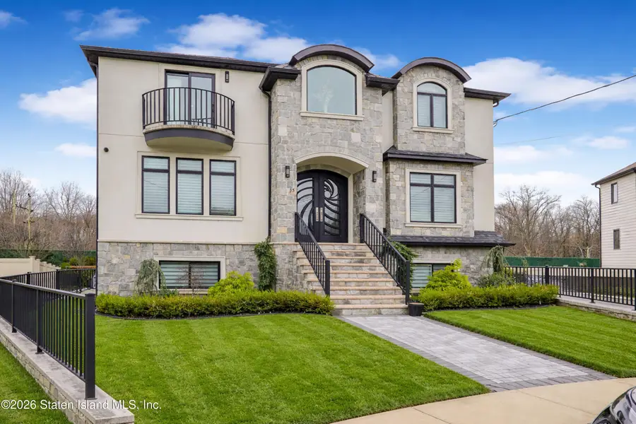 35 Savona Court, Staten Island, NY 10309 - #3