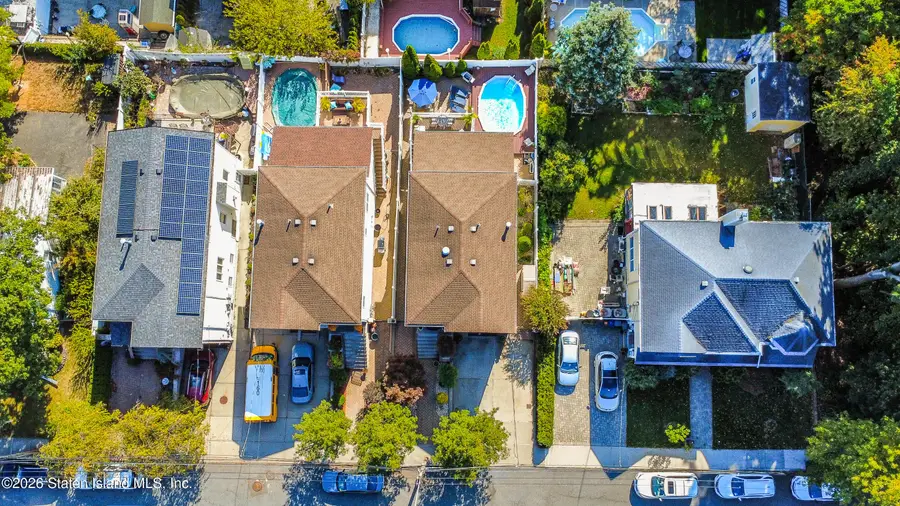 572 Drumgoole Road E, Staten Island, NY 10312 - #3