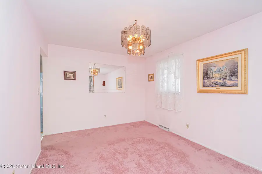 258 Woods Of Arden Road, Staten Island, NY 10312 - #3