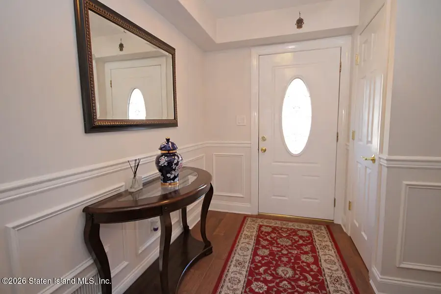 564 Dongan Hills Avenue, Staten Island, NY 10305 - #2