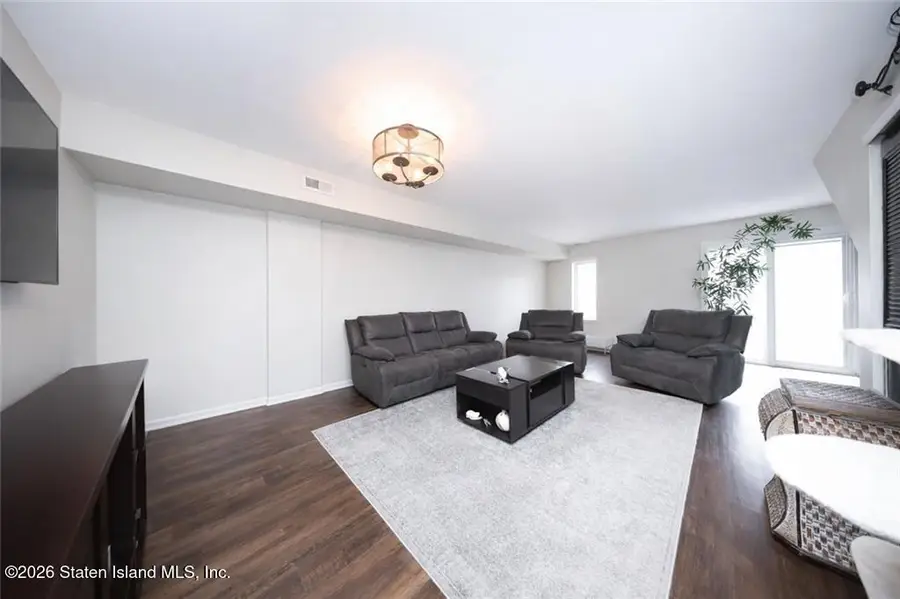 15 Stratford Court, Staten Island, NY 10314 - #3