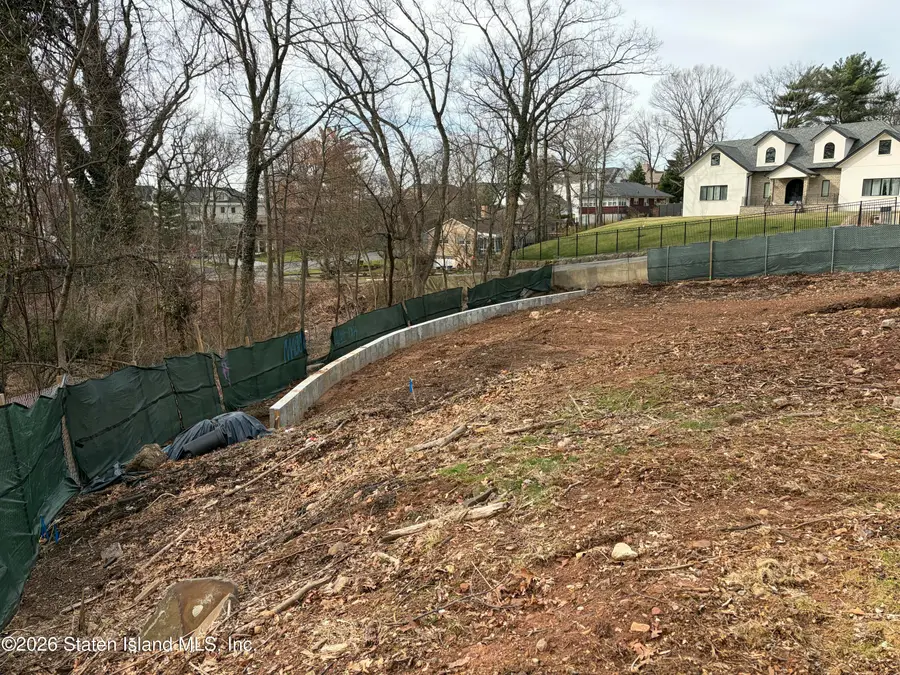 2 Oak Tree Way, Staten Island, NY 10301 - #3