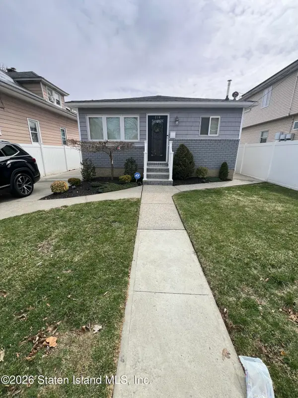 230 Mill Road, Staten Island, NY 10306