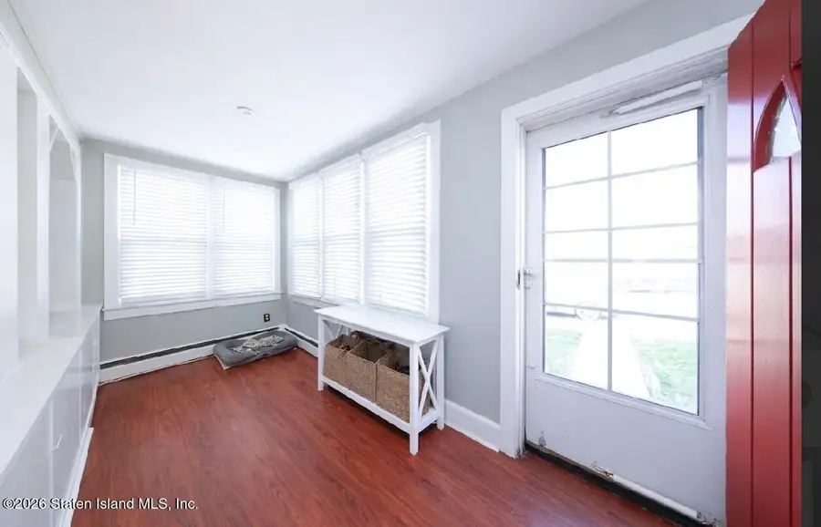 196 Barnard Avenue, Staten Island, NY 10307 - #3