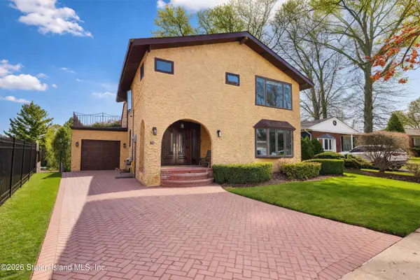 42 Radcliff Road, Staten Island, NY 10305