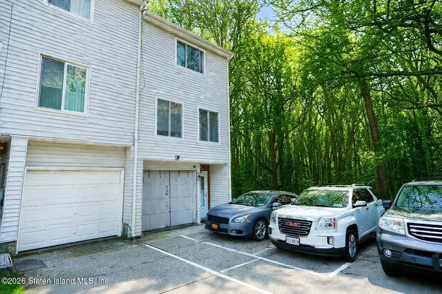 526 Ilyssa Way, Staten Island, NY 10312 - #2