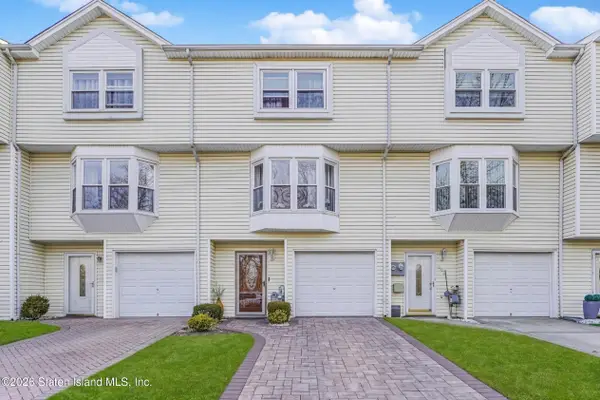 562 Dongan Hills Avenue, Staten Island, NY 10305