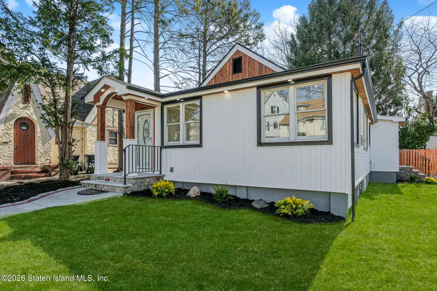249 Lindenwood Road, Staten Island, NY 10308 - #2