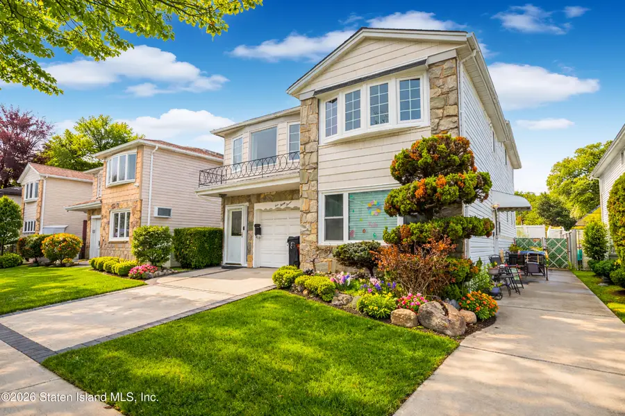 137 Laredo Avenue, Staten Island, NY 10312 - #2
