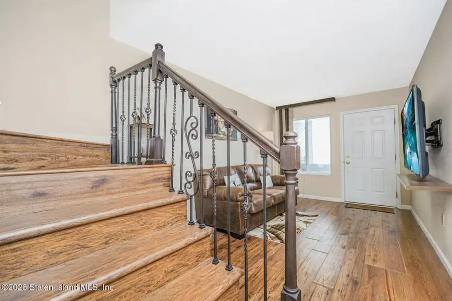 33 Amanda Court, Staten Island, NY 10312 - #3