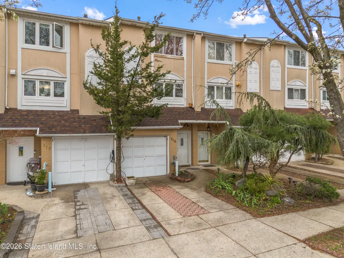 715 Correll Avenue, Staten Island, NY 10309 - #1