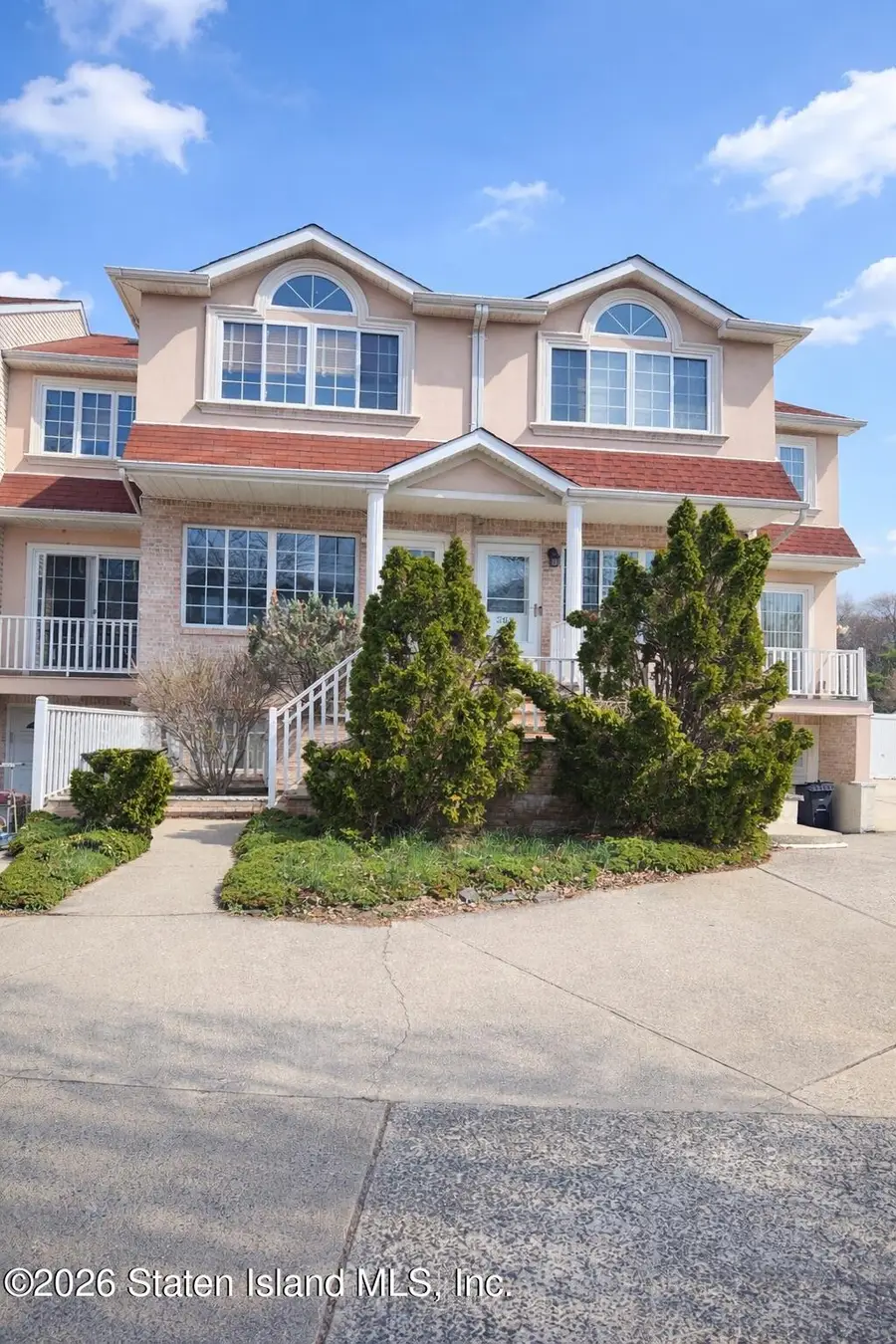 205 Essex Drive, Staten Island, NY 10314 - #2