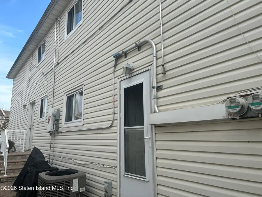 385 Brookfield Avenue, Staten Island, NY 10308 - #3