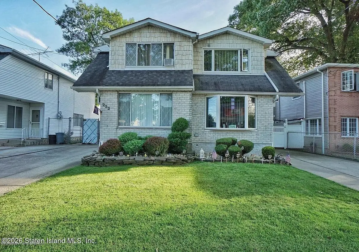 232 Hunter Avenue, Staten Island, NY 10306 - #1