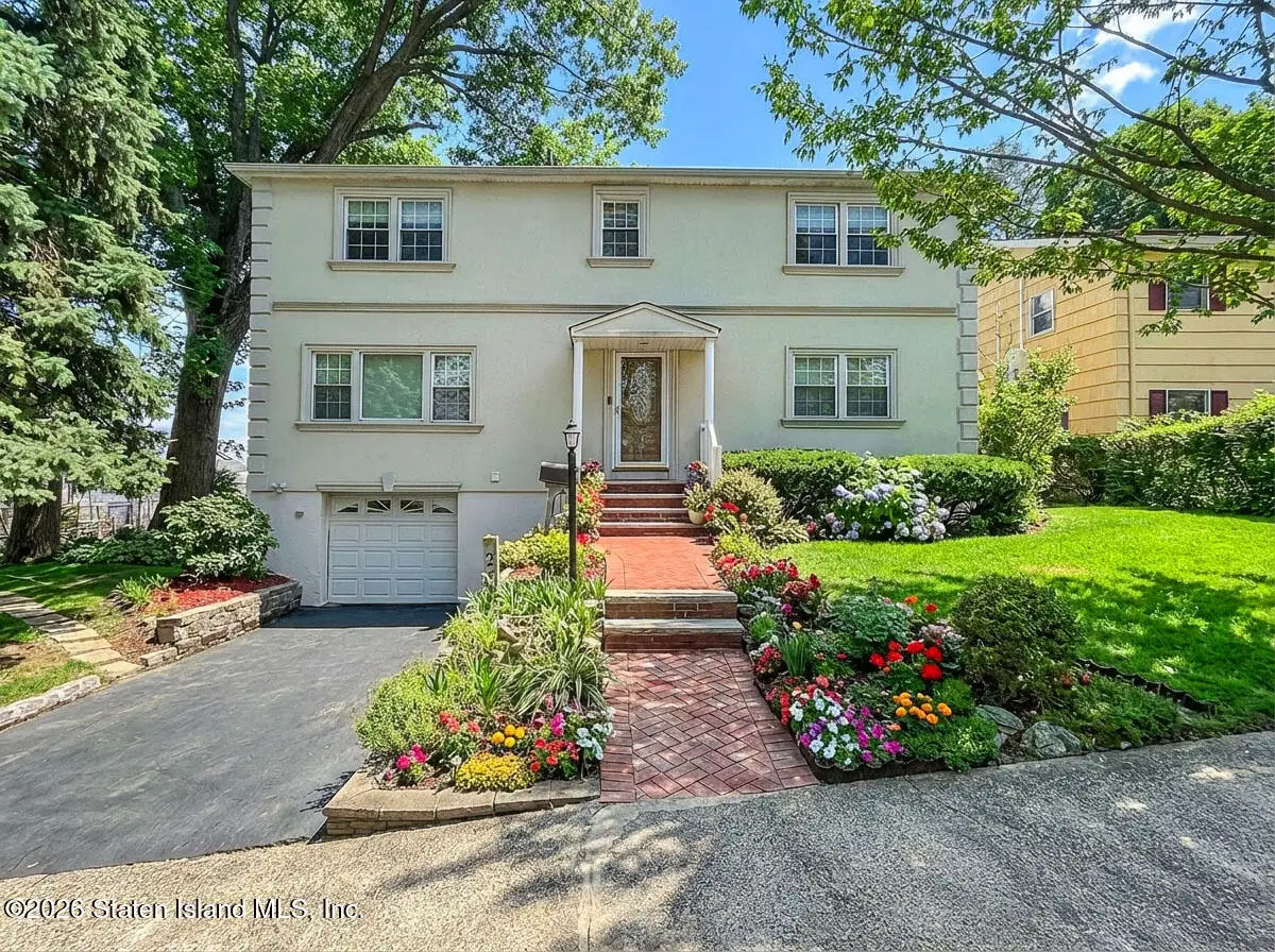 25 Dutchess Avenue, Staten Island, NY 10304 - #1