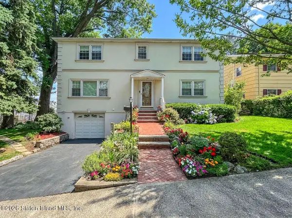 25 Dutchess Avenue, Staten Island, NY 10304
