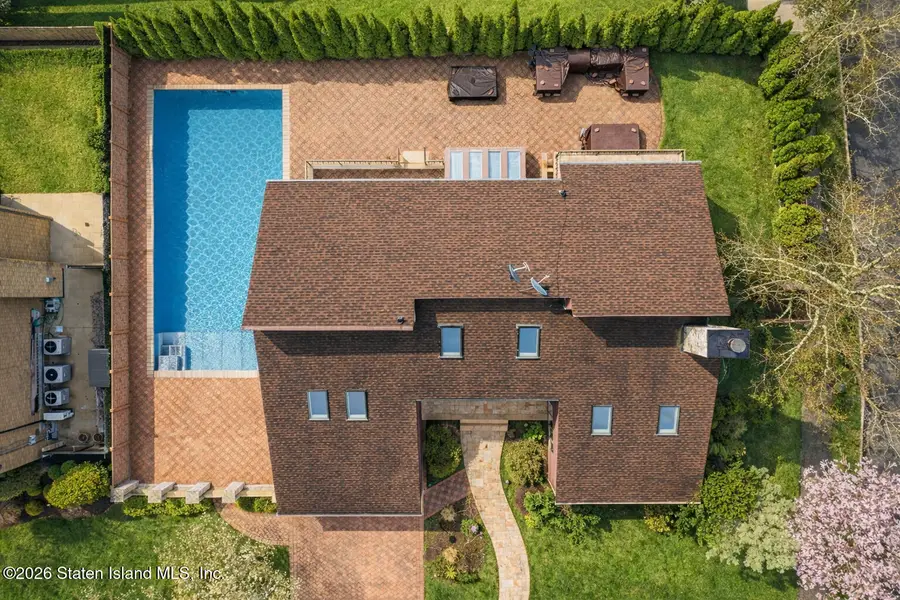 10 Arbutus Way, Staten Island, NY 10312 - #3