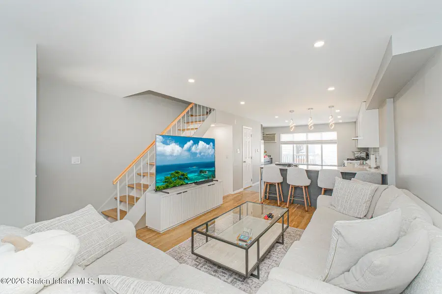 210 Tennyson Drive, Staten Island, NY 10308 - #3