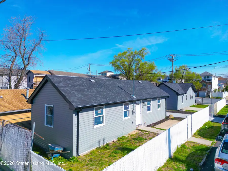 566 Hunter Avenue, Staten Island, NY 10306 - #2