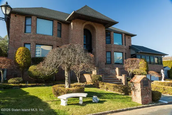5 Nicolosi Drive, Staten Island, NY 10312