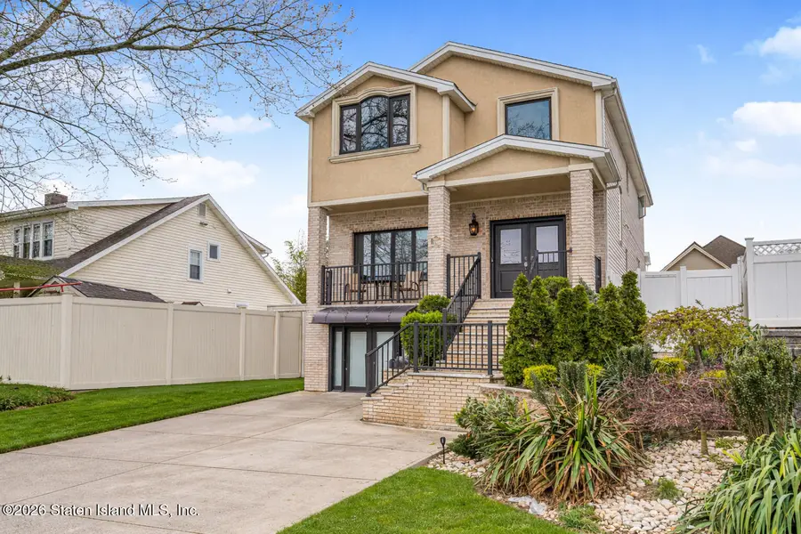 190 Manhattan Street, Staten Island, NY 10307 - #2