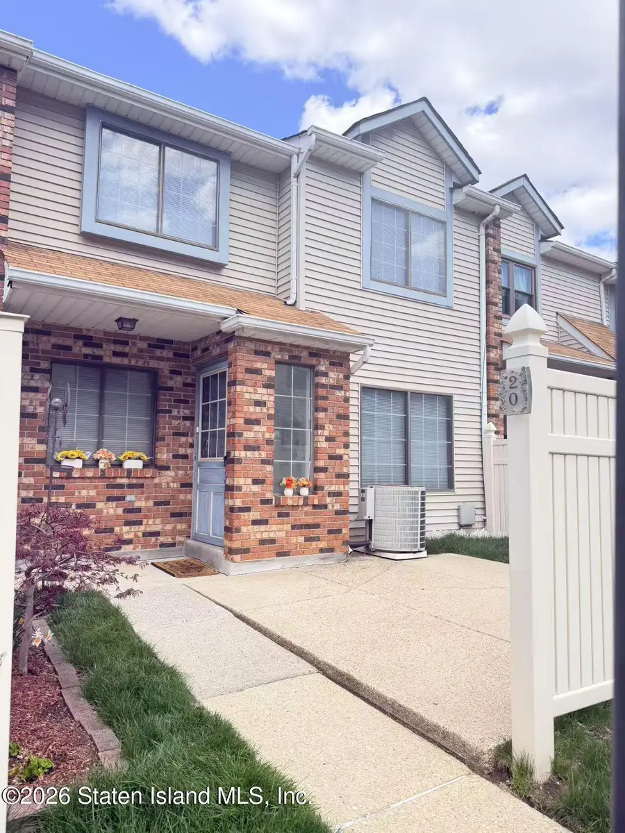 20 Gina Court, Staten Island, NY 10314 - #2
