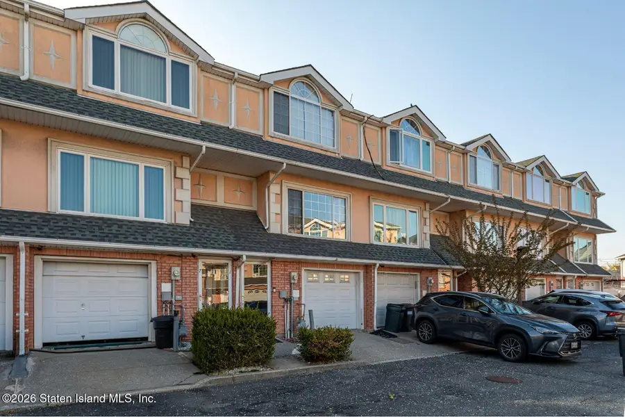 69 Alex Circle, Staten Island, NY 10305 - #3