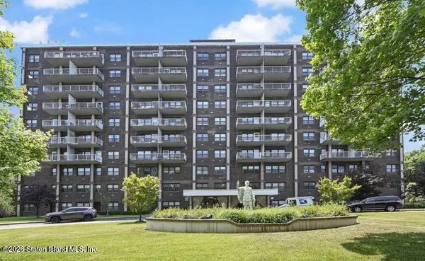 1100 Clove Road #8f, Staten Island, NY 10301